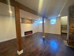 260 Pine St in Nanaimo, BC - Building Photo - Building Photo