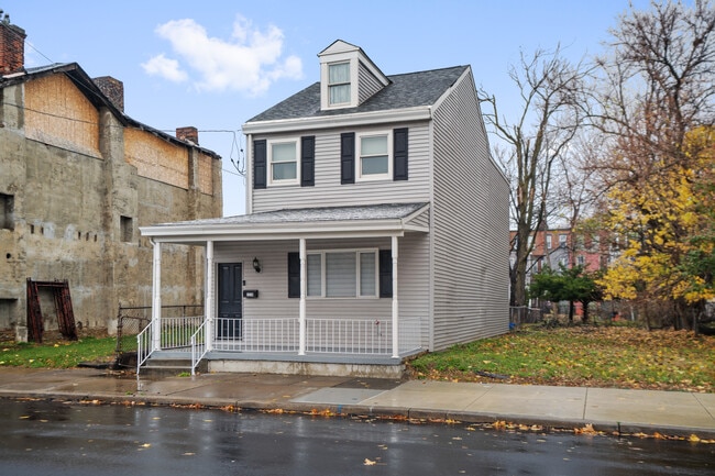 property at 1216 N Franklin St