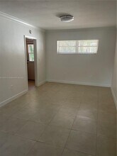 5935 Turin St-Unit -5935 in Coral Gables, FL - Building Photo - Building Photo
