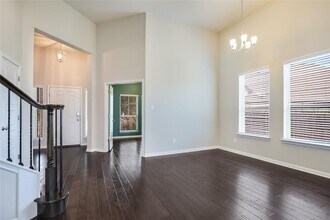 2005 Kates Cove in Manchaca, TX - Building Photo - Building Photo