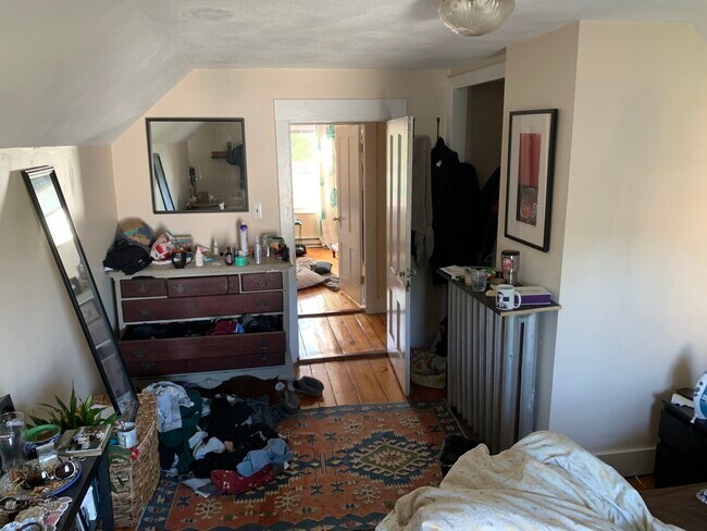 property at 11 Clarendon Ave