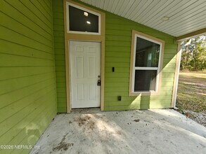 8153 Thrasher Ave in Jacksonville, FL - Building Photo - Building Photo