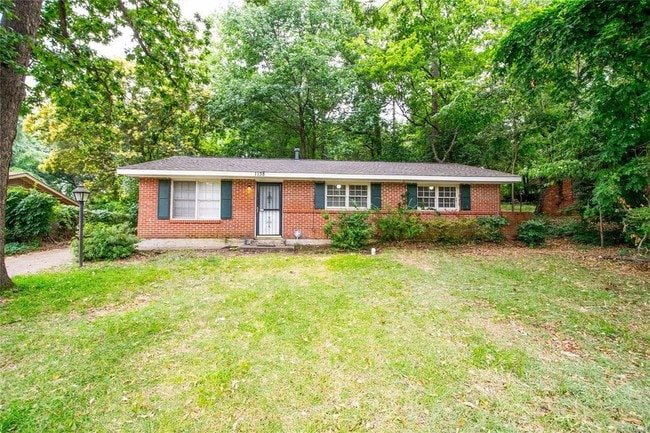 property at 1138 Perry Hill Rd
