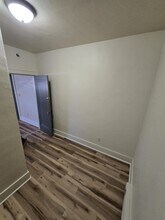 15 S Stewart St, Unit 202 in Blairsville, PA - Foto de edificio - Building Photo