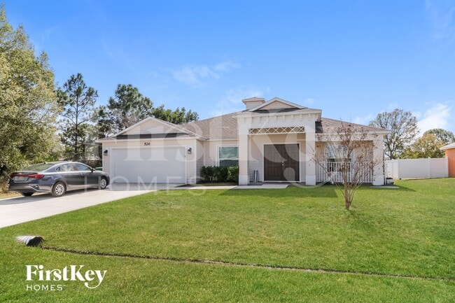 property at 526 SW Dahled Ave