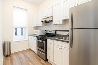 109 Bloomfield St in Hoboken, NJ - Building Photo - Building Photo