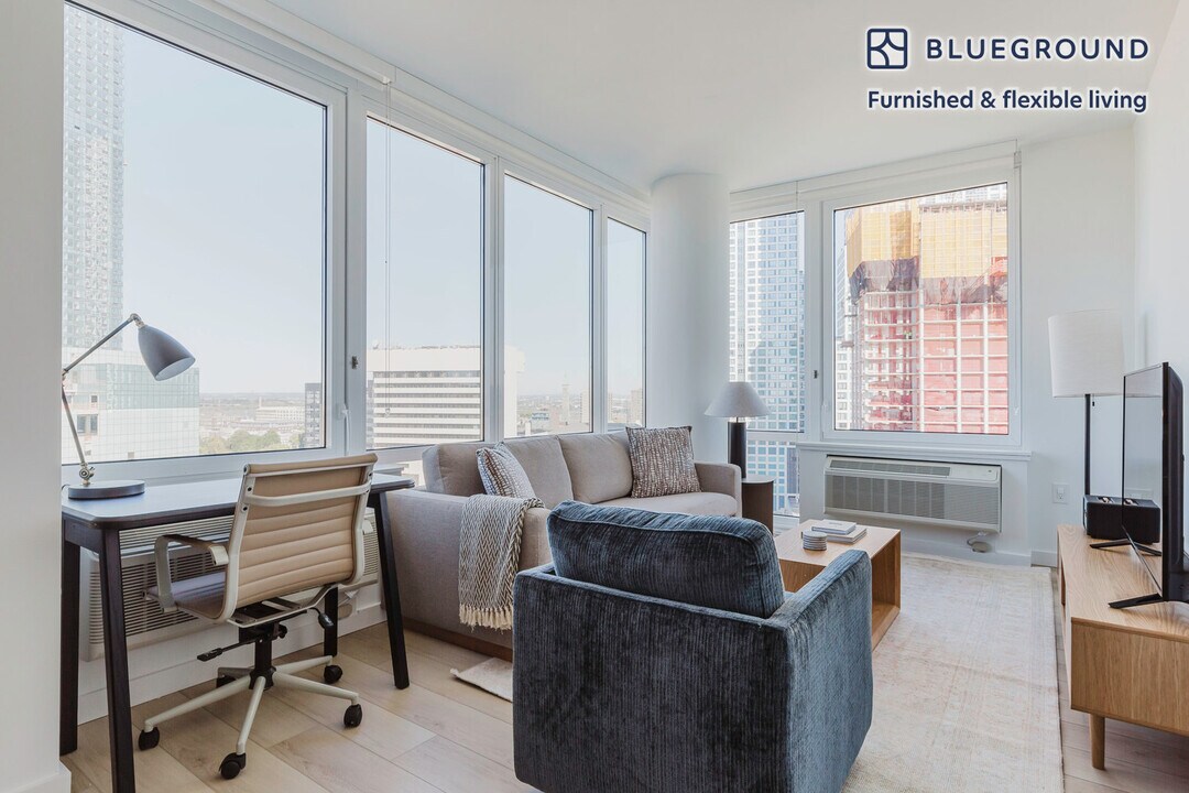 425 Summit Ave in Jersey City, NJ - Building Photo