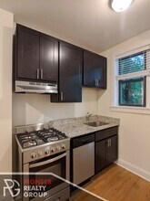 4036 N Ashland Ave, Unit 36-2E in Chicago, IL - Building Photo - Building Photo