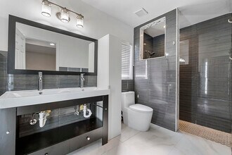 11461 NW 39th St in Coral Springs, FL - Building Photo - Building Photo