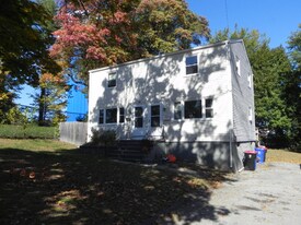 18 Dover St in Norwalk, CT - Building Photo