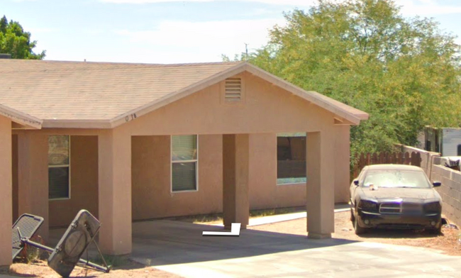 property at 803 Sunflower Ct