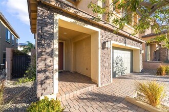 2902 Tremont Ave in Henderson, NV - Building Photo - Building Photo