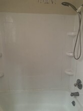 310 Vinton Ave, Unit #1 in Eldora, IA - Building Photo - Building Photo
