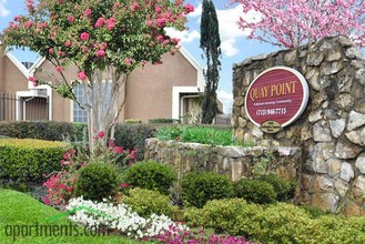 Quay Point Apartments in Houston, TX - Building Photo - Building Photo