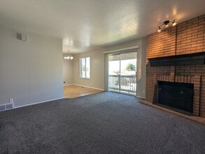 2786 West 5550 South, Unit C9 in Roy, UT - Building Photo - Building Photo