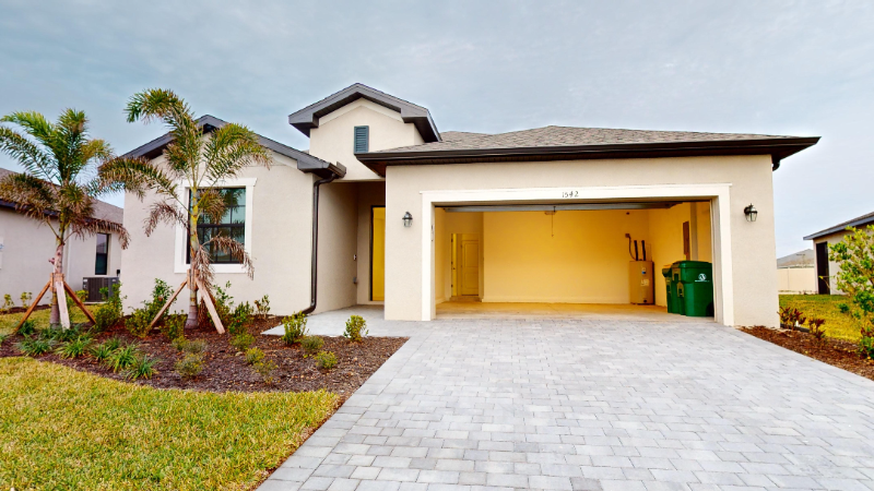 1542 Saddlewood Cir in Port Charlotte, FL - Building Photo