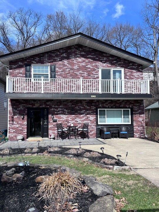 1407 Spruce St in Cheswick, PA - Building Photo