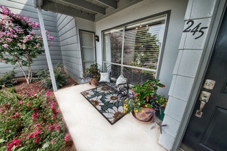 Ashford Terrace in Huntsville, AL - Building Photo - Building Photo