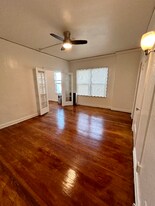 1523 N McCadden Pl in Los Angeles, CA - Building Photo