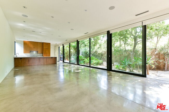 property at 848 Milwood Ave