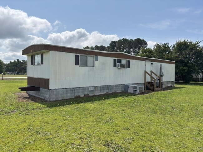 12268 NC-96 in Dunn, NC - Building Photo - Building Photo