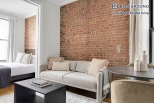 209 E 25th St in New York, NY - Building Photo