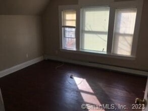 210 Coleman St in Bridgeport, CT - Building Photo - Building Photo