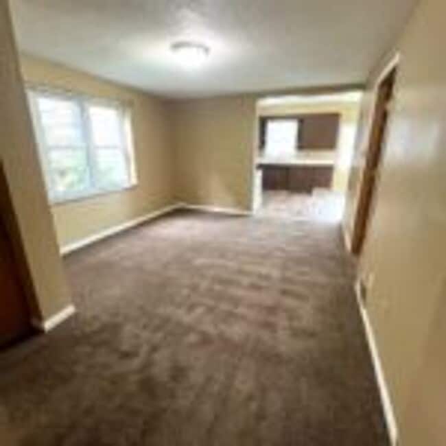 2955 Exeter St in Duluth, MN - Building Photo - Building Photo