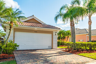11355 SW Rockingham Dr in Port St. Lucie, FL - Building Photo - Building Photo
