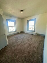 1114 3rd St NW, Unit Unit -01 - Downstairs in Grand Rapids, MI - Building Photo - Building Photo