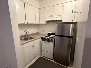 1319 14th St in Santa Monica, CA - Building Photo - Building Photo