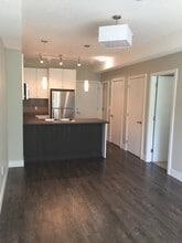 1958-1958 N Parallel Rd in Abbotsford, BC - Building Photo - Building Photo