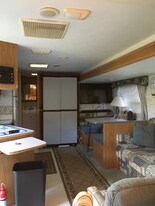 2020 Lee Dr in Valrico, FL - Building Photo