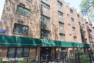 659 W Wrightwood Ave, Unit M00B Apartments