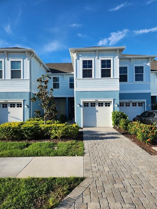 3080 Via Sienna Cir in Sarasota, FL - Building Photo