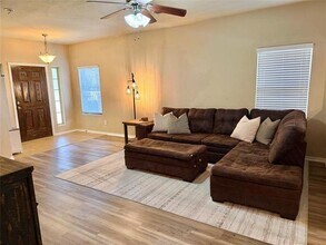 1068 Meadow Scape Dr in Burleson, TX - Building Photo - Building Photo