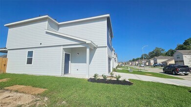 21915 Grand Majestic Dr in Houston, TX - Building Photo - Building Photo