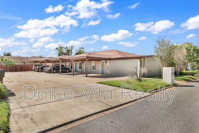 400 N 38th St in McAllen, TX - Foto de edificio - Building Photo