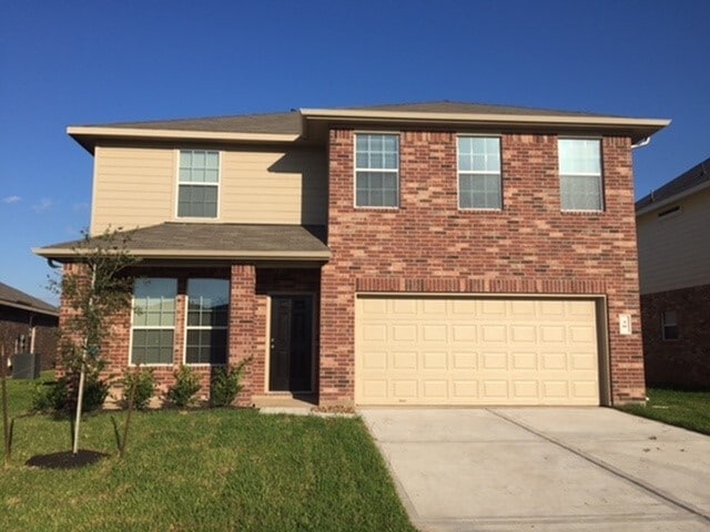 property at 30 Lavida Ct