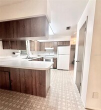 1734 Willa Cir in Winter Park, FL - Building Photo - Building Photo