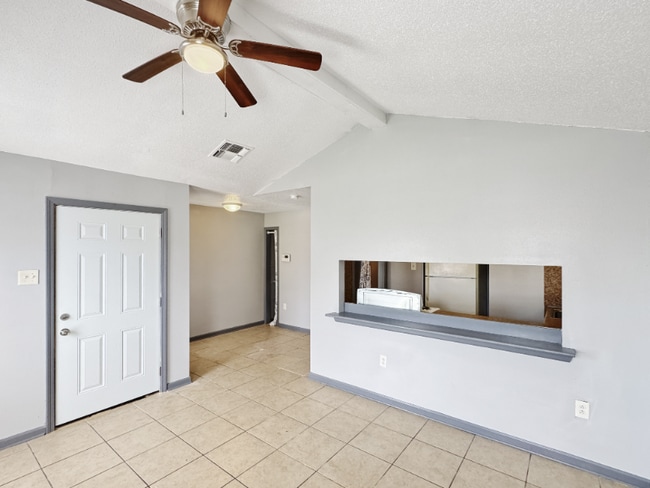 7837 Sail St in New Orleans, LA - Building Photo - Building Photo