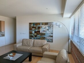 88 Bush St, Unit 1161 in San Jose, CA - Foto de edificio - Building Photo