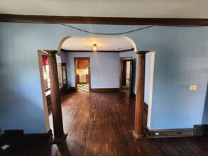 1676 Coventry Rd in Cleveland Heights, OH - Foto de edificio - Building Photo
