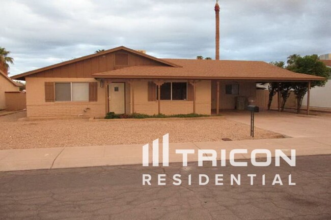 9714 N 45th Ave in Glendale, AZ - Building Photo - Building Photo