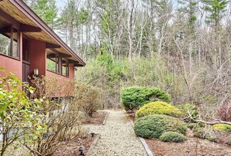 237 Stoney Gate in Carlisle, MA - Foto de edificio - Building Photo