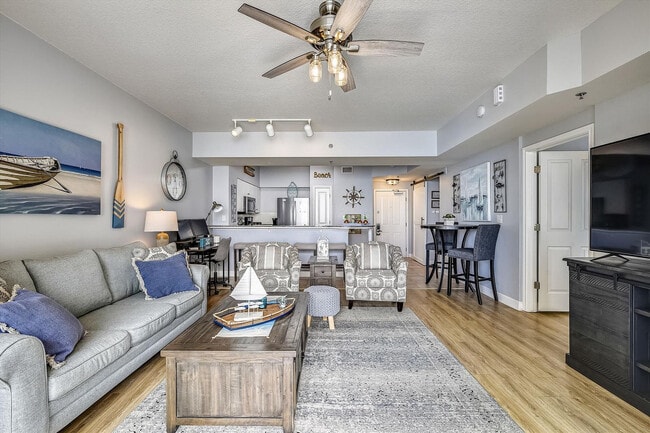 9900 S Thomas Dr, Unit SI ID1523367P in Panama City Beach, FL - Building Photo - Building Photo