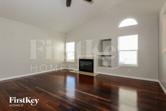 3107 Crestwell Dr in Indianapolis, IN - Building Photo - Building Photo