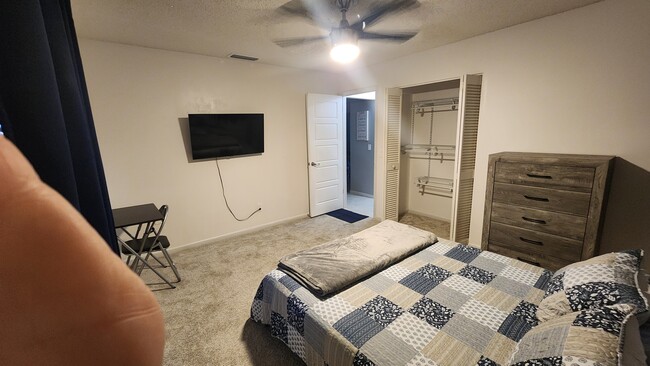 881 SW General Patton Ter in Port St. Lucie, FL - Foto de edificio - Building Photo