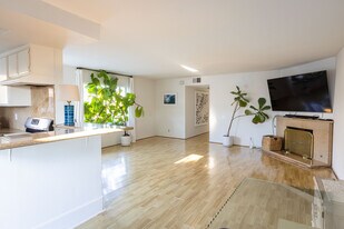 1322 Electric Ave, Unit 3 in Venice, CA - Building Photo