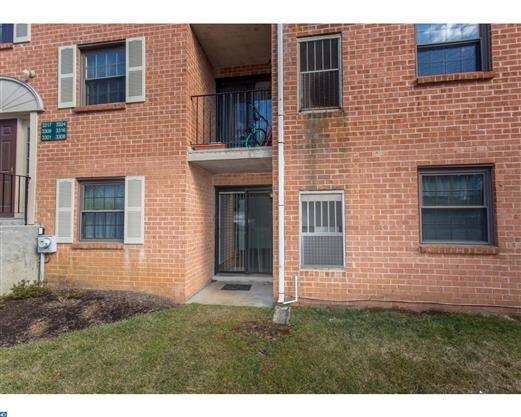 3301 Valley Dr in West Chester, PA - Building Photo